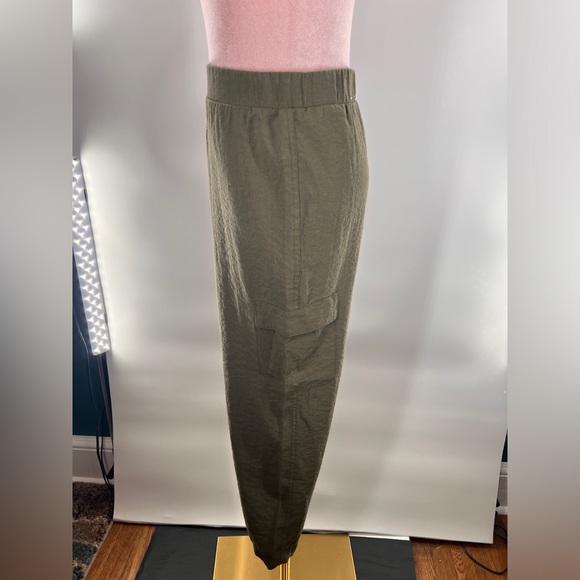 EUC Chico’s Perfect Stretch Ankle Pants - Picture 6 of 9